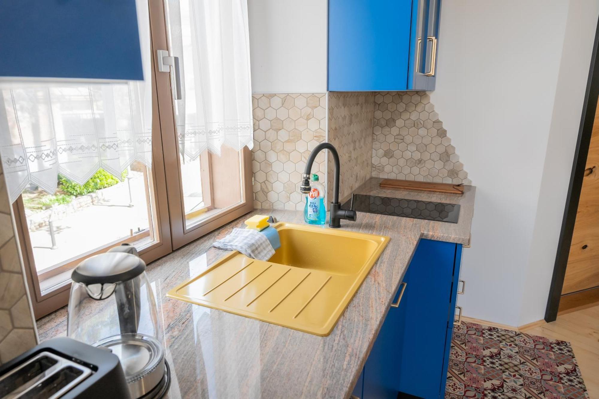Island Apartments Изола Экстерьер фото